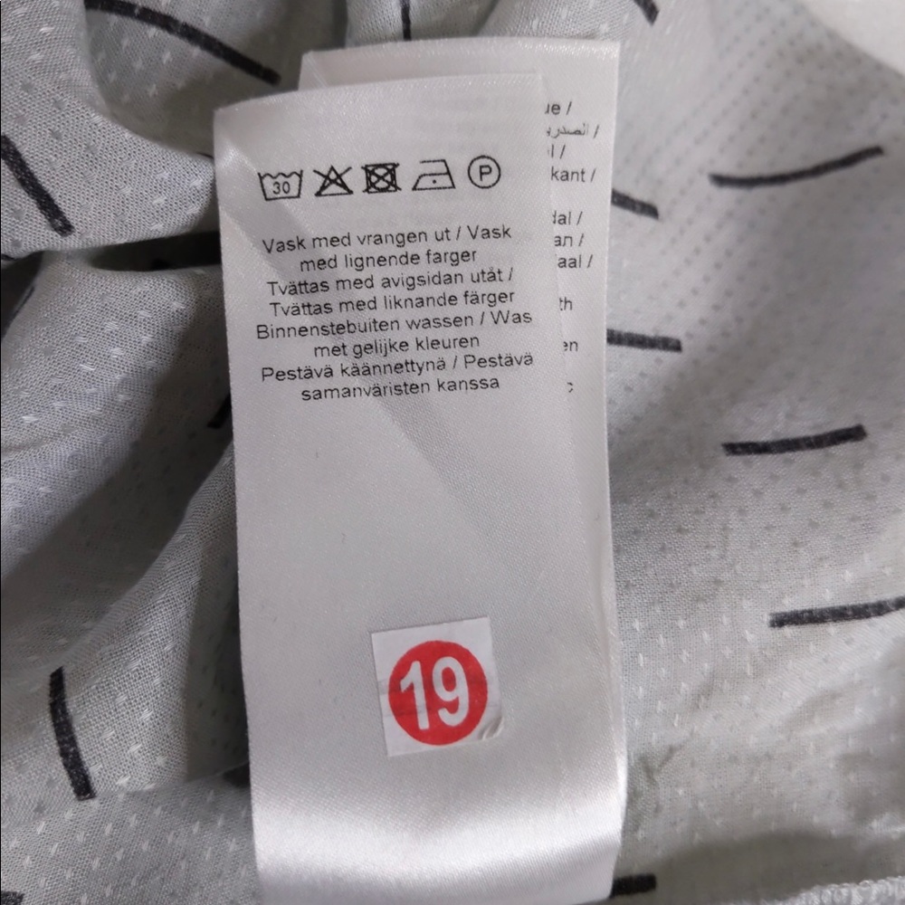 Ichi Azwar Printed Top - Picture 8 of 8